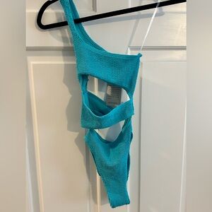 Aqua Bond-eye One Piece rushed Swimsuit With Cut Outs- New With Tags